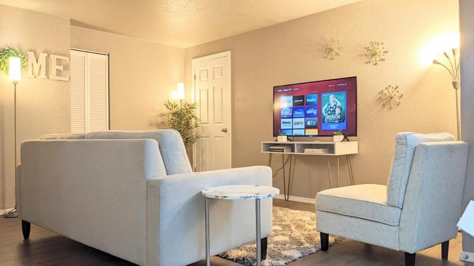 Beautiful Midtown Apartment Apartment in Port Orchard