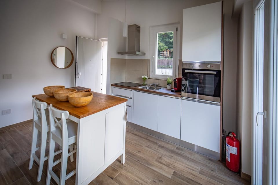 Kitchen or kitchenette, Dining area, dishwasher, oven, stove, toaster