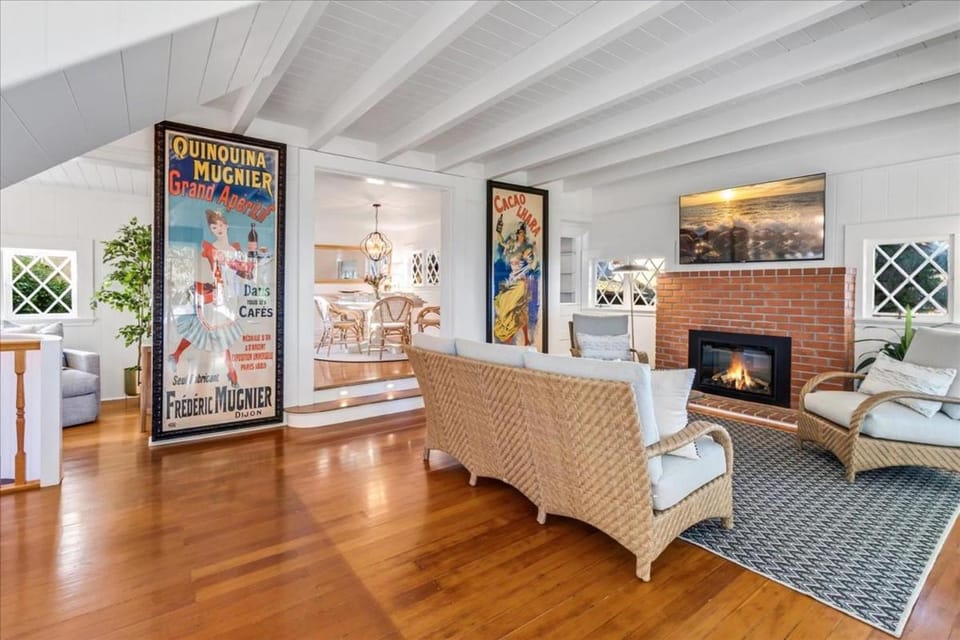 3987 Lovers Point Whitewater Cottage home House in Pacific Grove