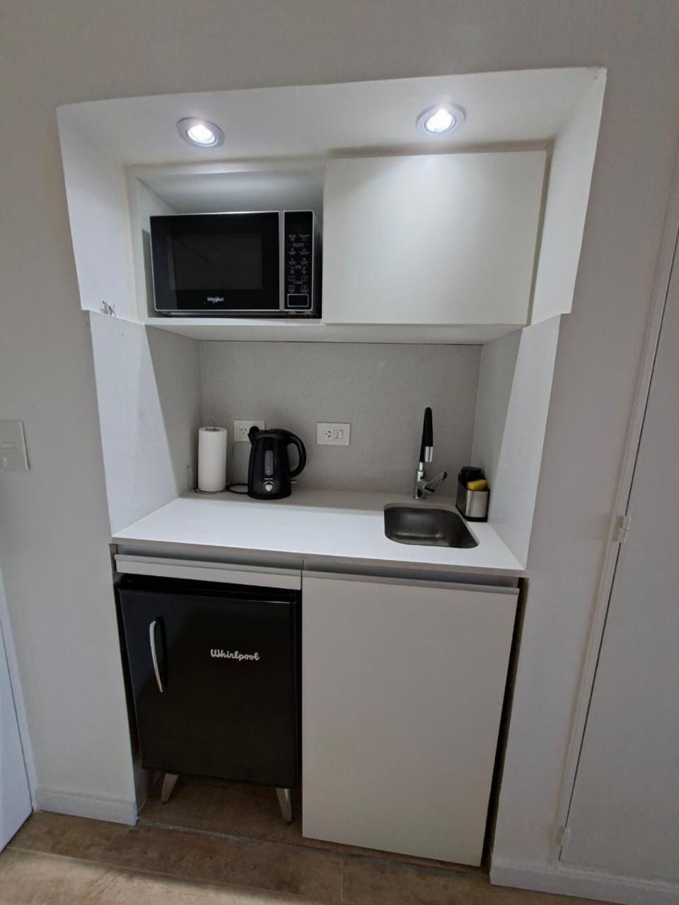 Coffee/tea facilities, Kitchen or kitchenette