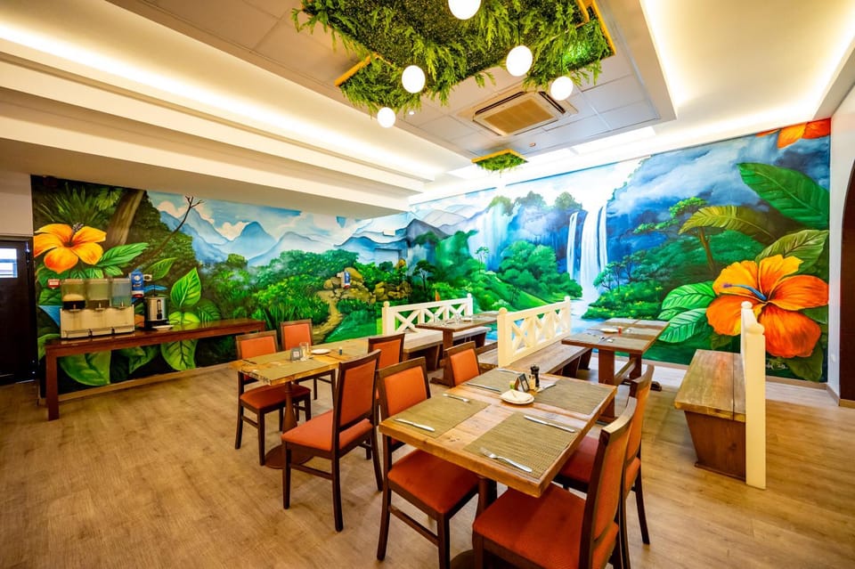 Restaurant/places to eat, Banquet/Function facilities