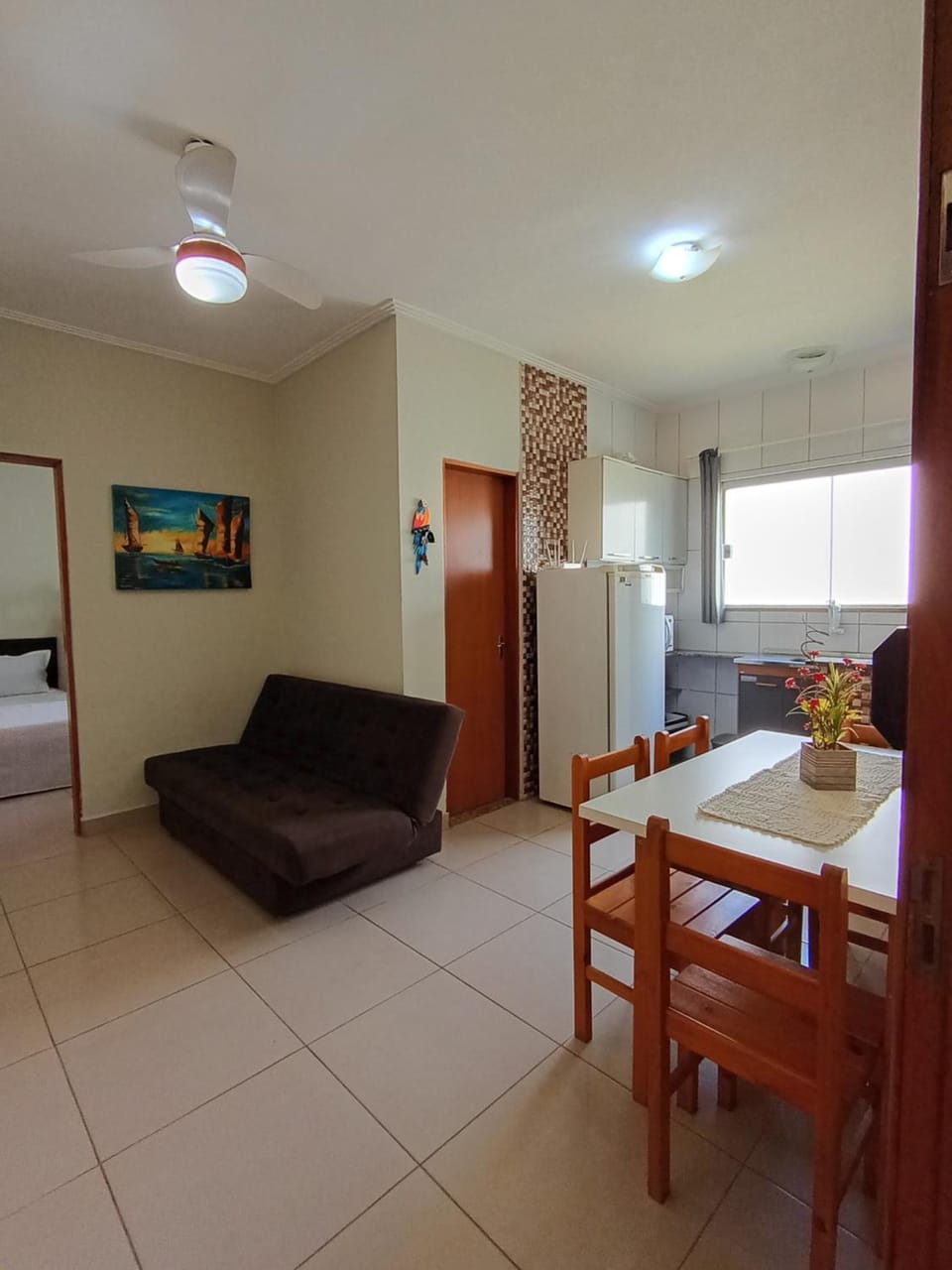 Kitchen or kitchenette, Living room, Seating area, Dining area