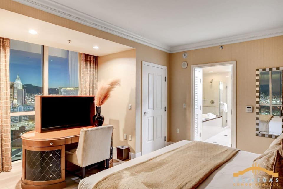MGM Signature-23-702 1Bedroom 2Bath Balcony Suite House in Las Vegas Strip