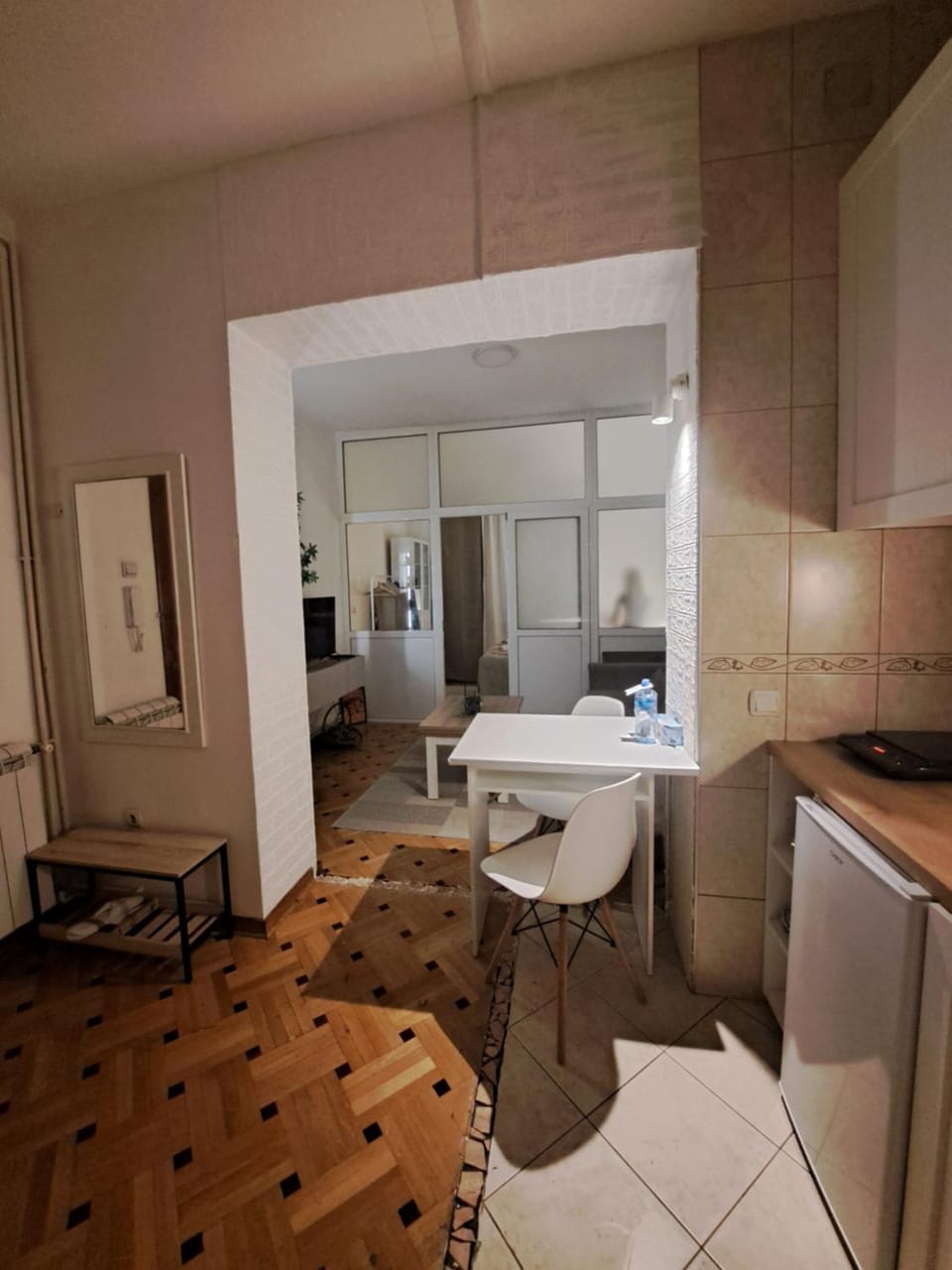 Kitchen or kitchenette, Dining area, minibar, pet friendly, stove