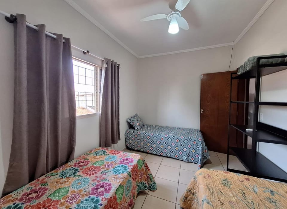 bairro Amambai - sobrado com 5 quartos e 5 banheiros House in Campo Grande