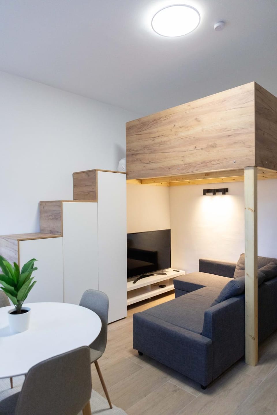 Communal lounge/ TV room, TV and multimedia, Living room, Seating area