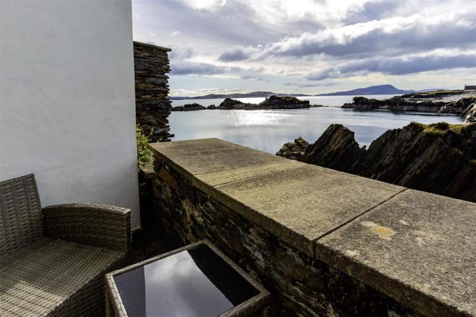 View (from property/room), Balcony/Terrace, Sea view