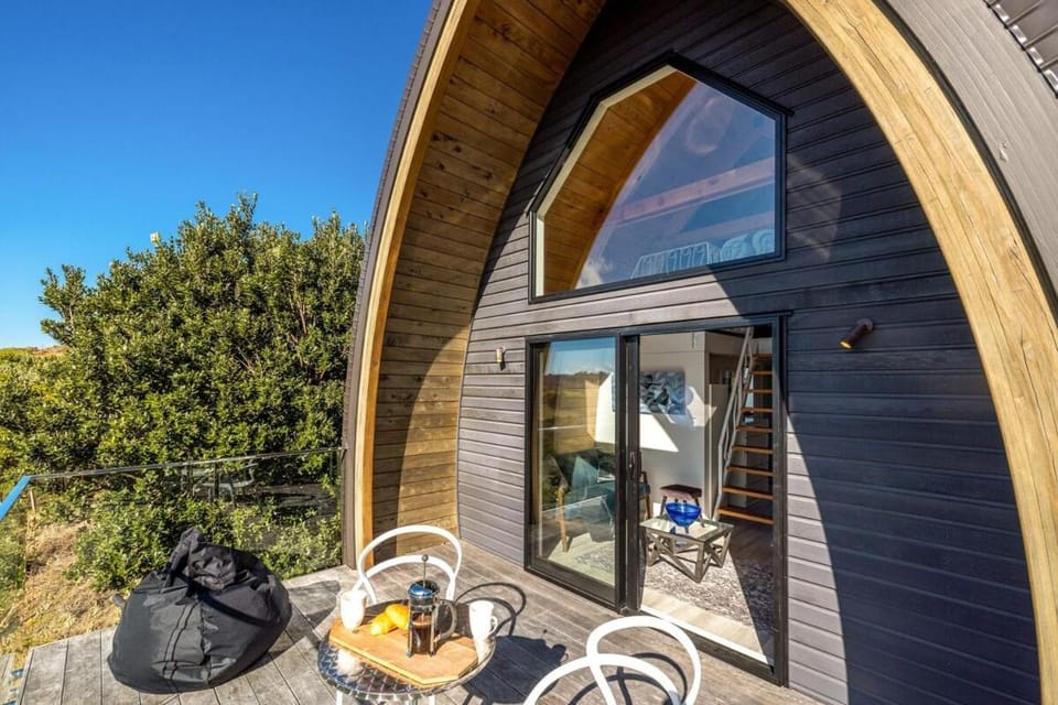 Perch on the Ridge by Waiheke Pure House in Auckland Region