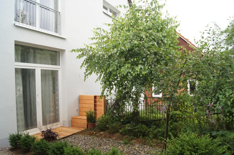 Property building, Garden, Balcony/Terrace, Inner courtyard view