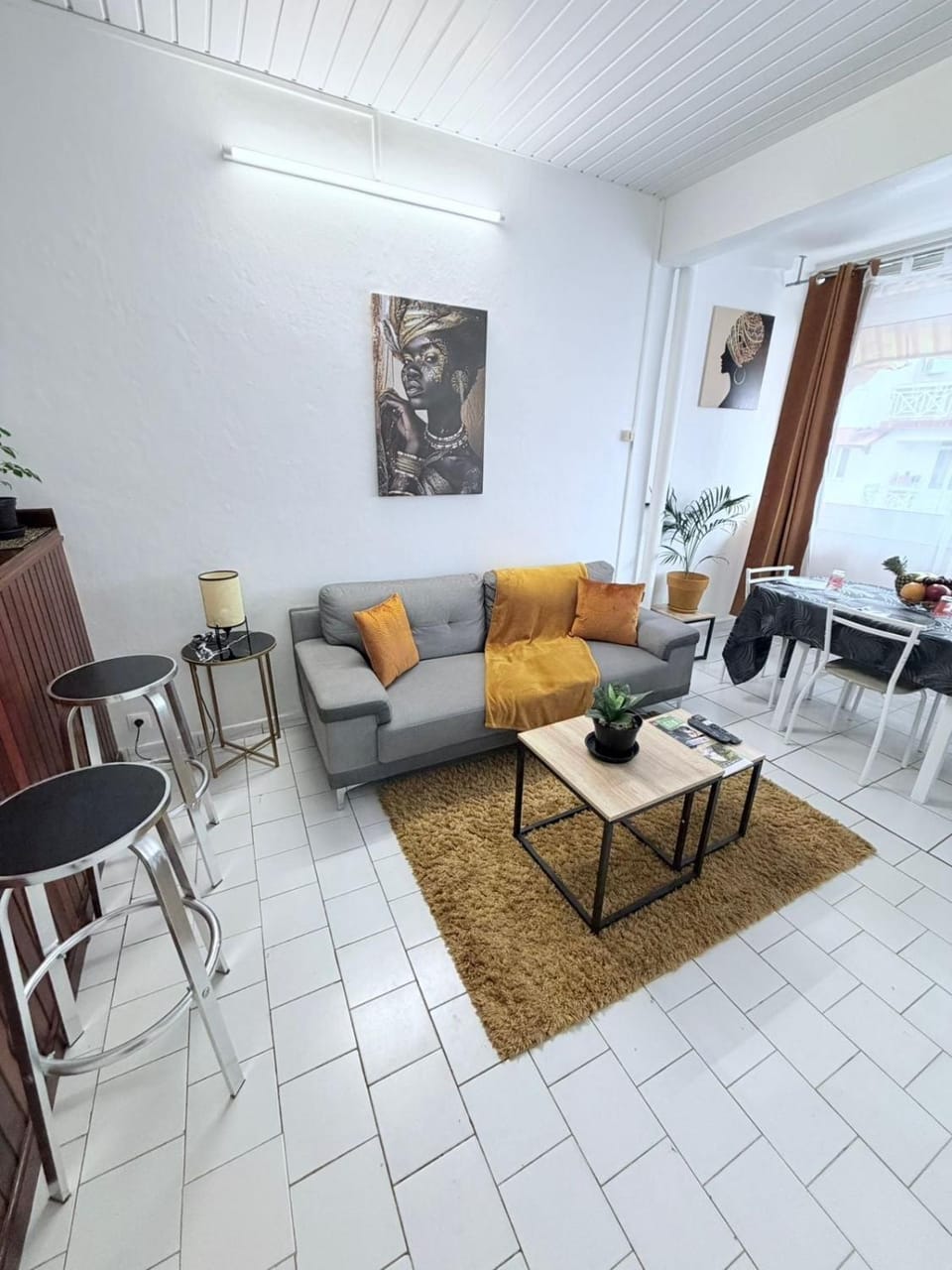 Seating area