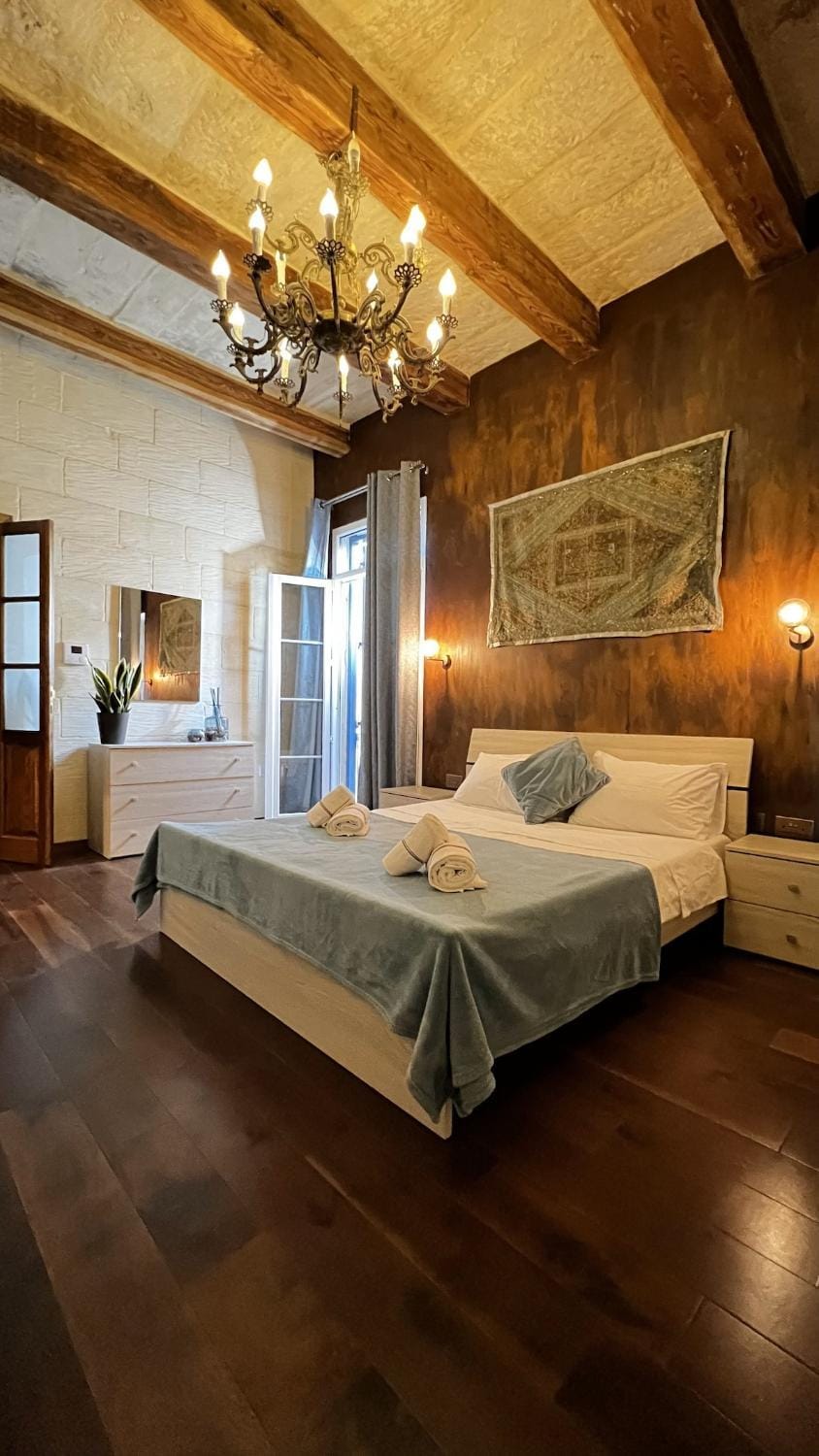Bed, Photo of the whole room, Bedroom, towels, wardrobe