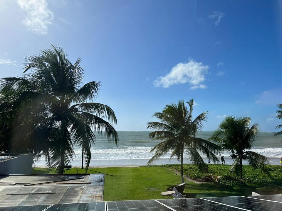 Casa espaçosa, luxuosa, beirar mar, proxima a carneiros, 6 suites Villa in State of Pernambuco, Brazil