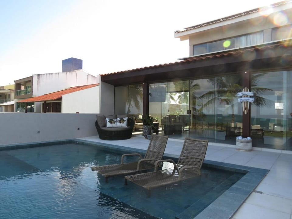 Casa espaçosa, luxuosa, beirar mar, proxima a carneiros, 6 suites Villa in State of Pernambuco, Brazil