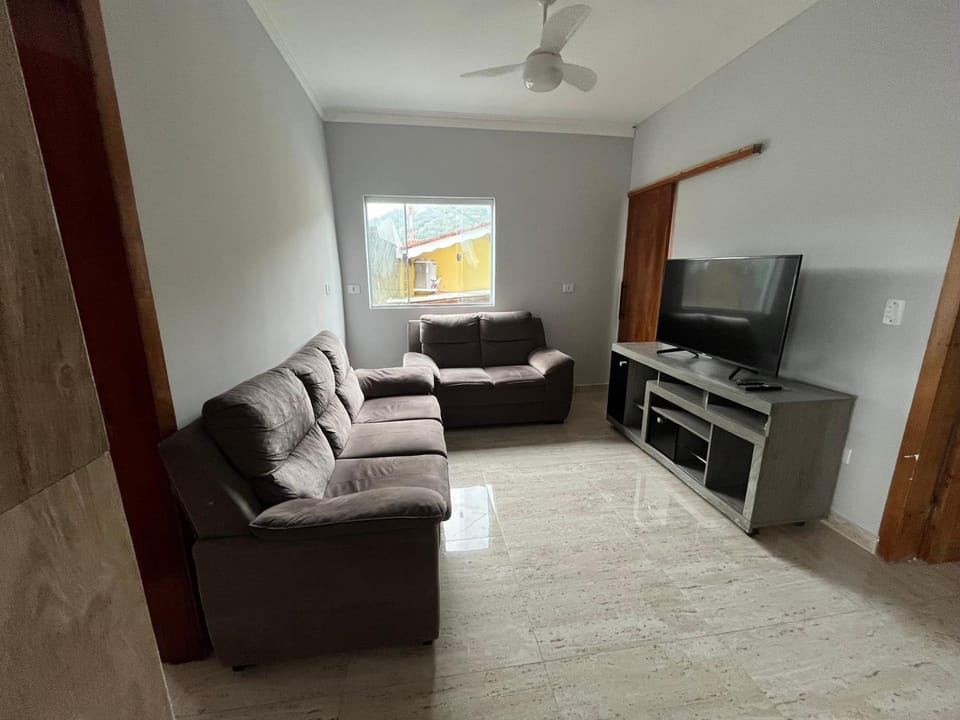 Casa completa perto da Praia Grande e centro House in Ubatuba