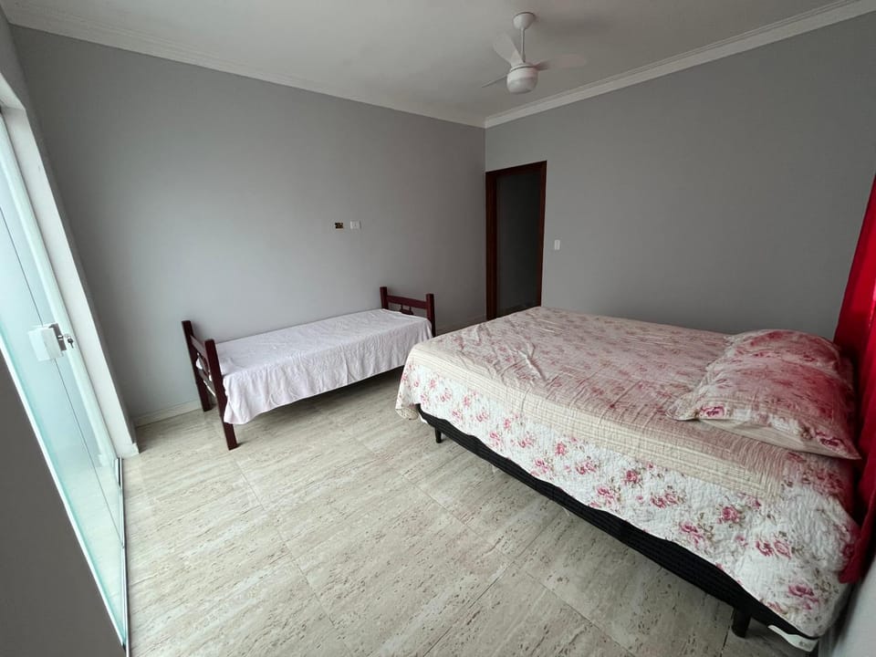 Casa completa perto da Praia Grande e centro House in Ubatuba