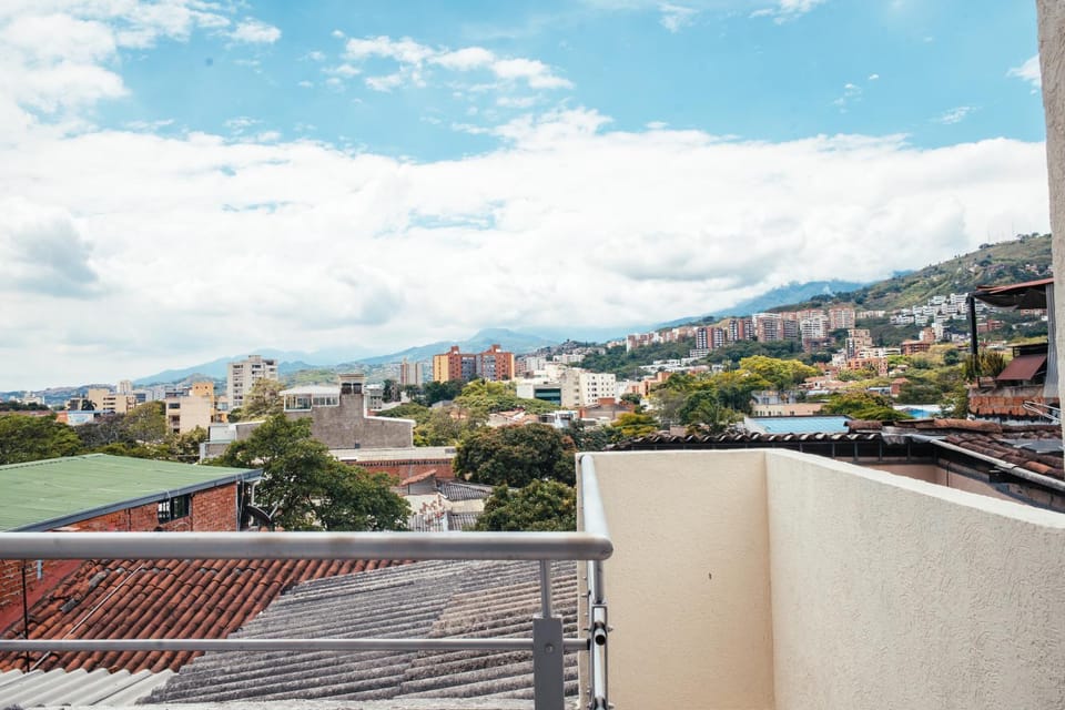 Miraflores Apartment in Cali