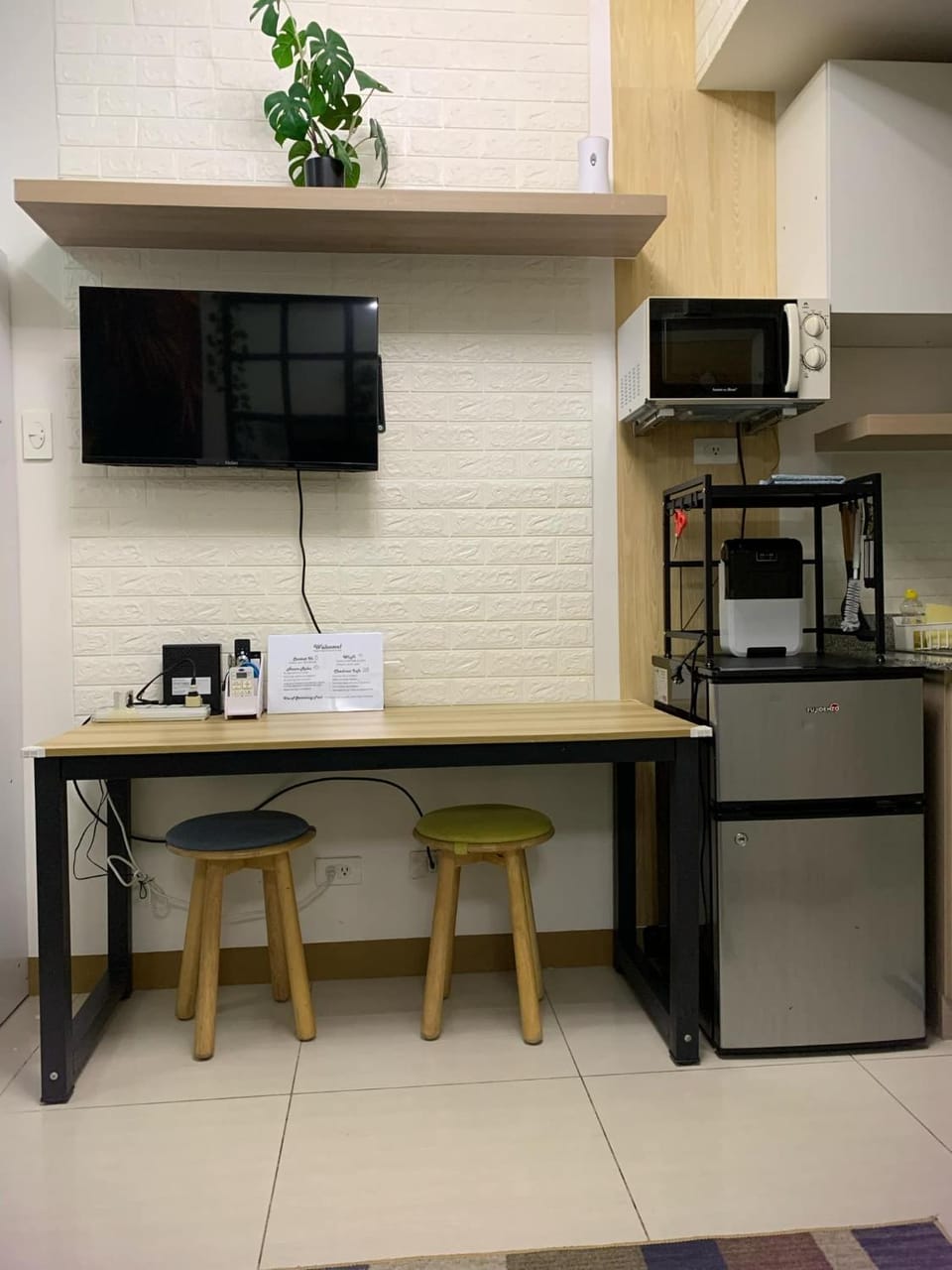 TV and multimedia, Dining area