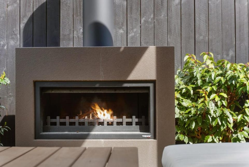 Balcony/Terrace, Evening entertainment, fireplace