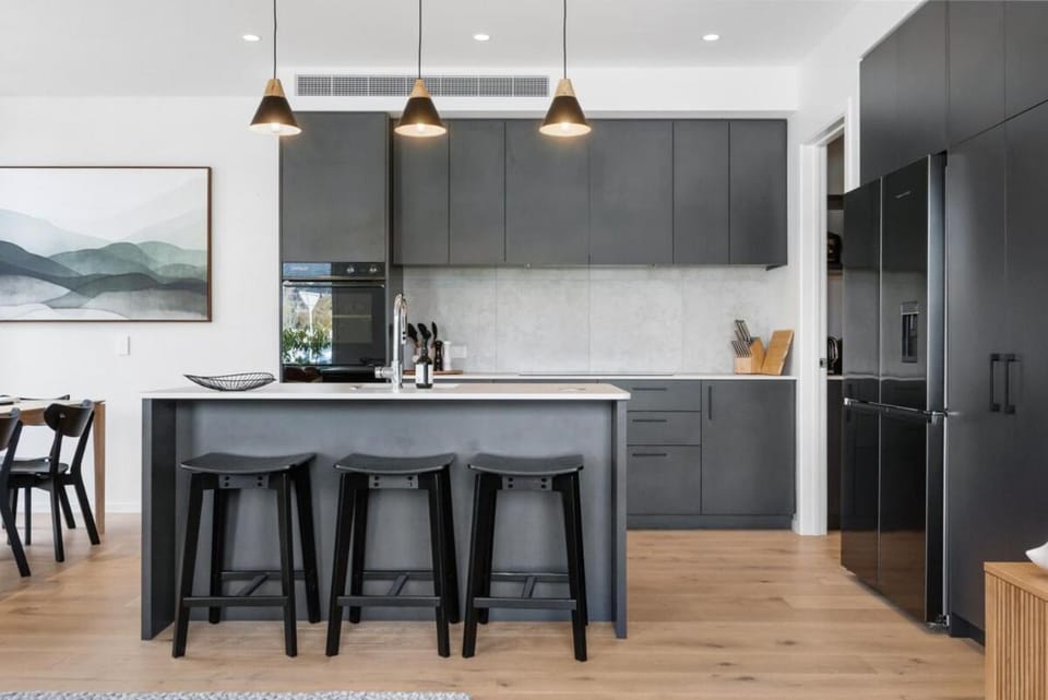 Kitchen or kitchenette, oven, stove