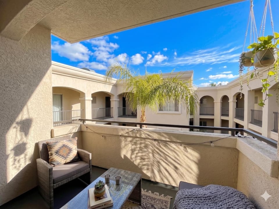 Premium 1 & 2 Bedroom Stay Near Venice Beach with Pool Hot Tub & Cinema Apartment in Marina del Rey