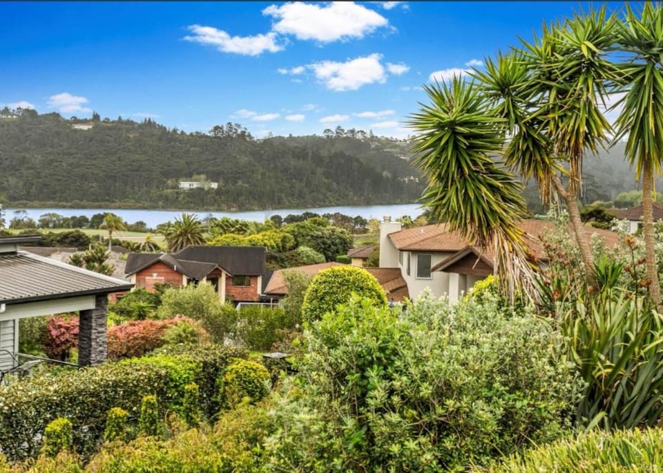 Property building, Day, Natural landscape, Garden view, Mountain view, River view