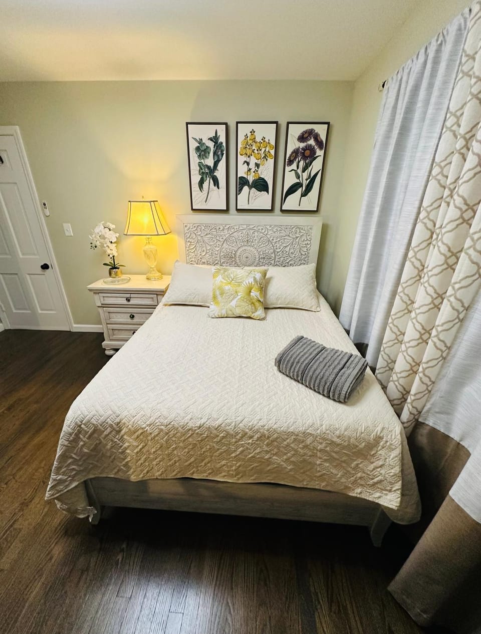 Bed, Bedroom
