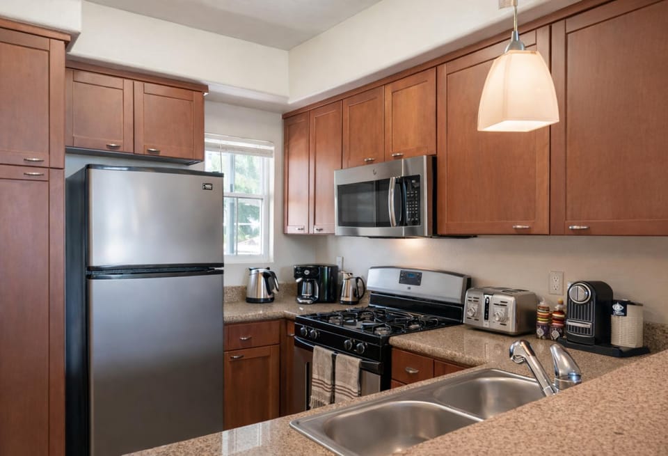 Relaxed Marina del Rey Stay - 1BR with Pool, Sauna & Gym Access Apartment in Marina del Rey