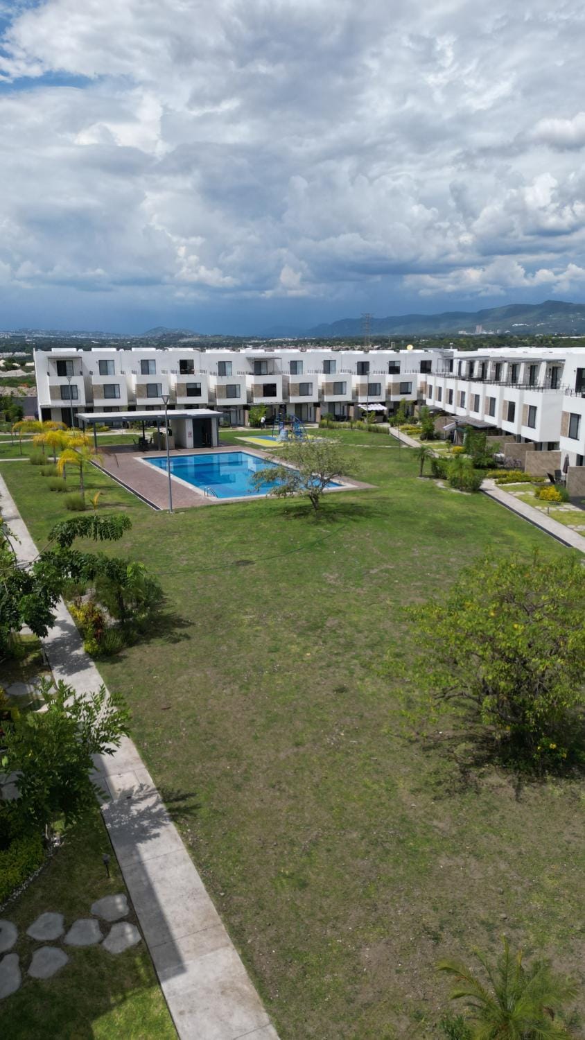 Balcony/Terrace, Swimming pool, Swimming pool
