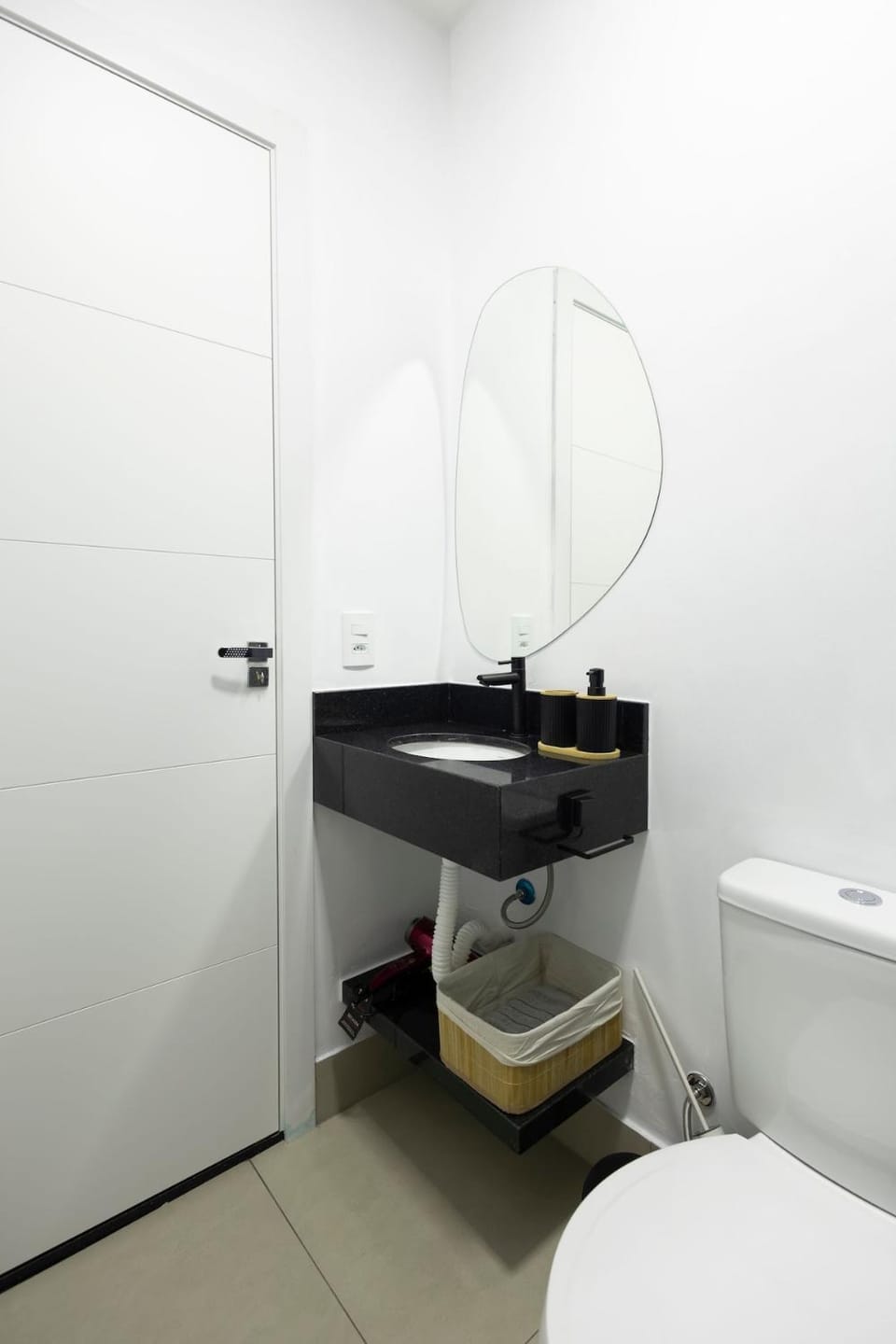 113-Studio Amplo e completo com ar condicionado prox UEL House in Londrina