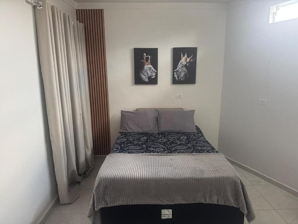 Casa 1 inteira com garagem a 7km do aeroporto de Guarulhos House in Guarulhos