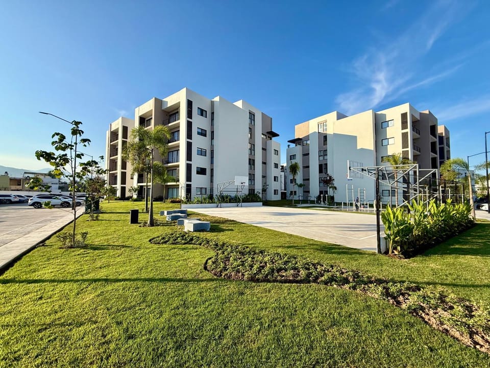 Property building, Natural landscape, Fitness centre/facilities