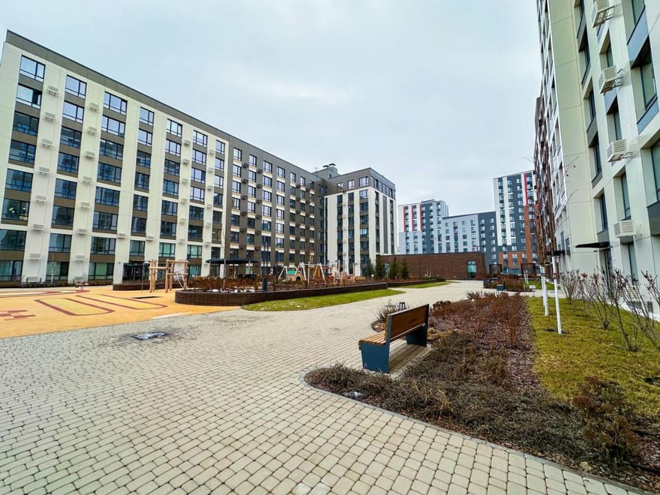 Day, Natural landscape, Street view, Location