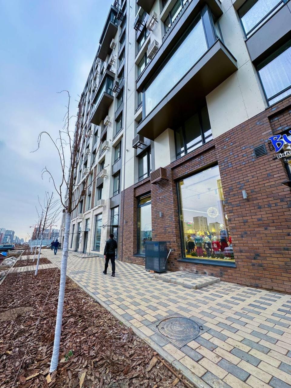 Property building, Day, Neighbourhood, Street view