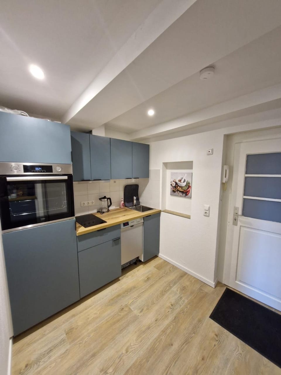 Kitchen or kitchenette, stove, kitchen, kitchen