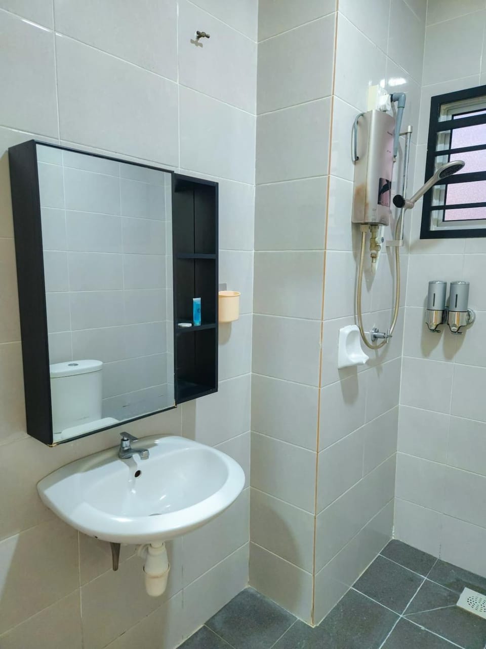 Shower, Toilet, Bathroom
