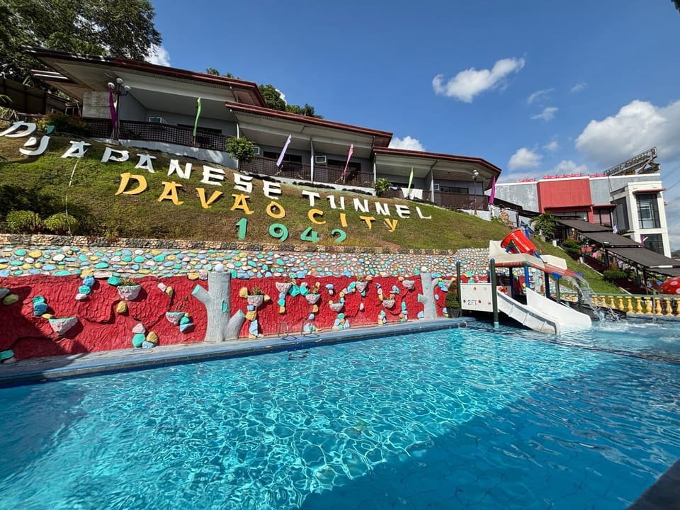 Swimming pool, Swimming pool