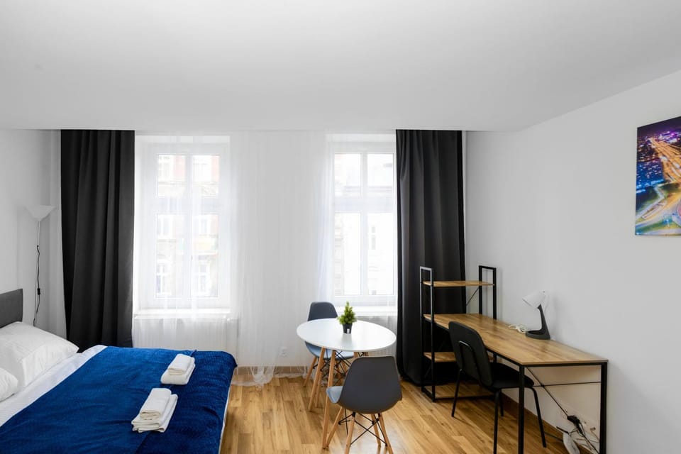 Bed, Living room, Photo of the whole room
