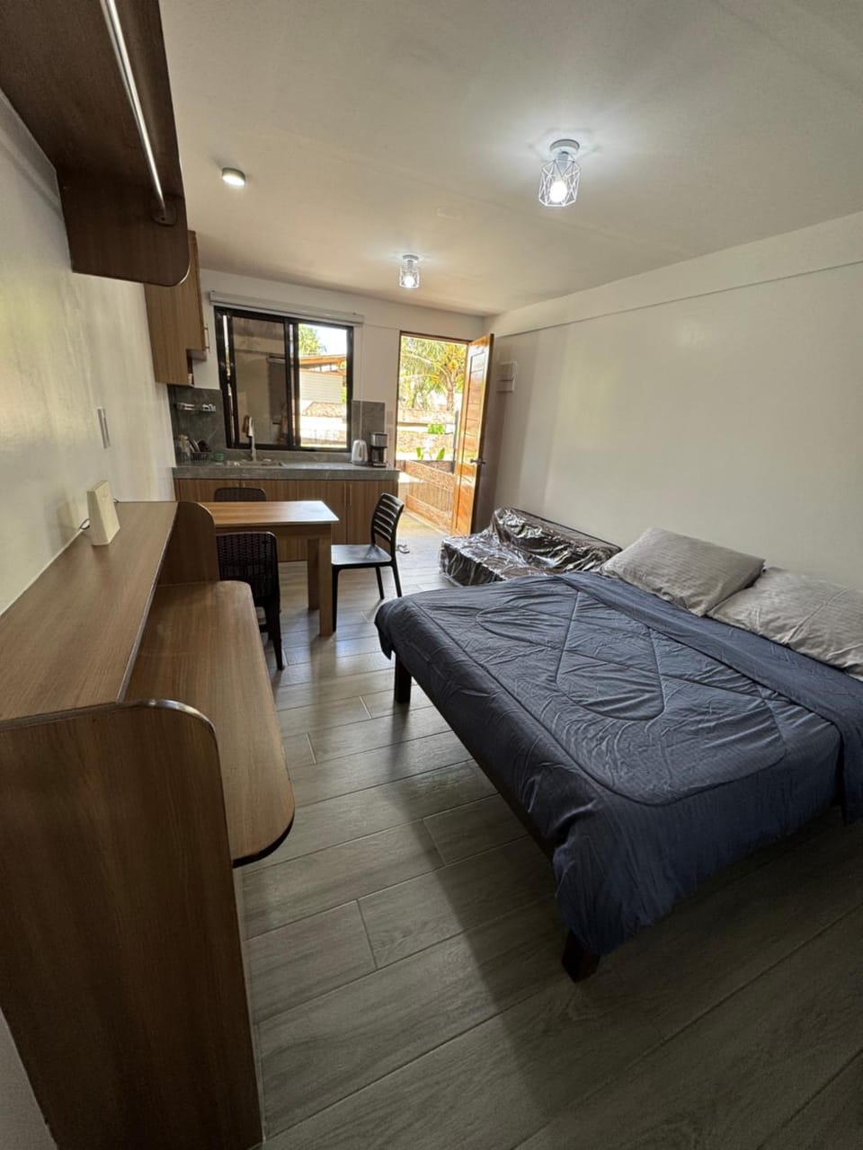 Kitchen or kitchenette, Living room, Photo of the whole room, Bedroom
