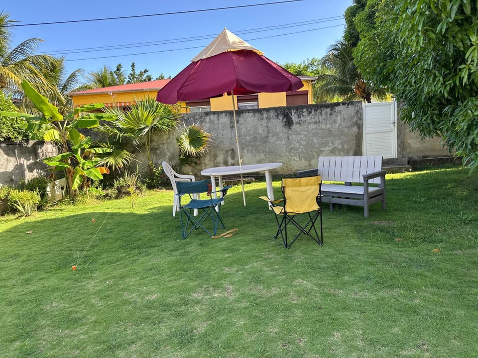 Villa F3 Les Bougainvilliers Villa in Leeward Islands