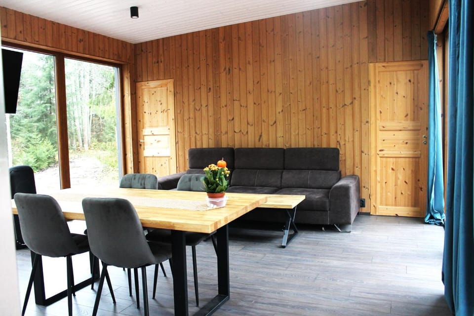 Metsamajake Hubert sauna ja mullivanniga looduse keskel Apartment in Harju County, Estonia