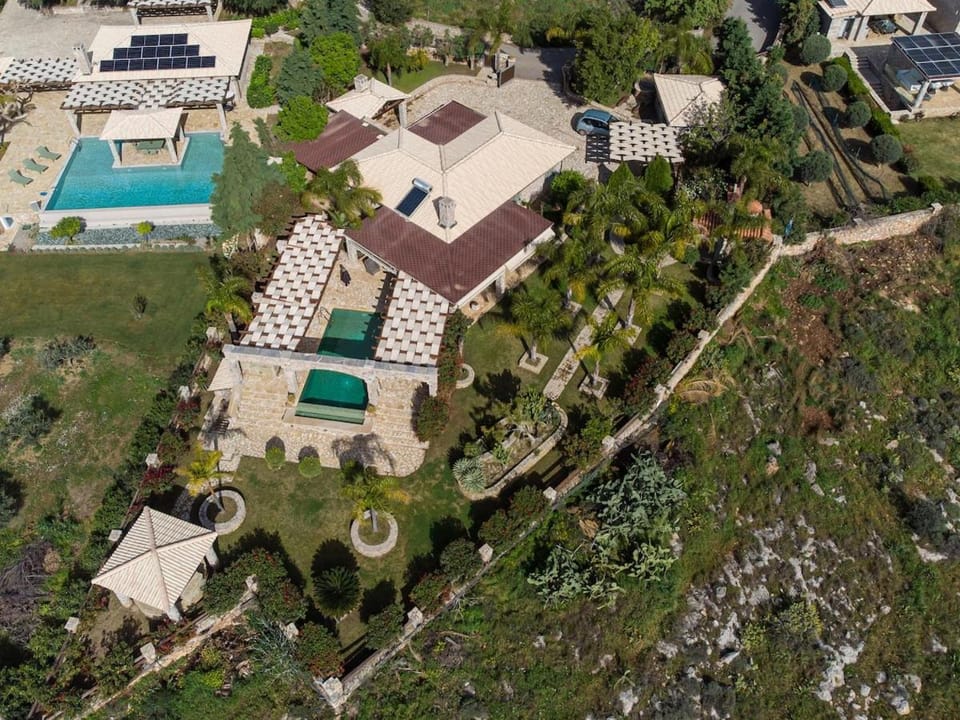 Villa with private pool and stunning sea view Villa in Greece