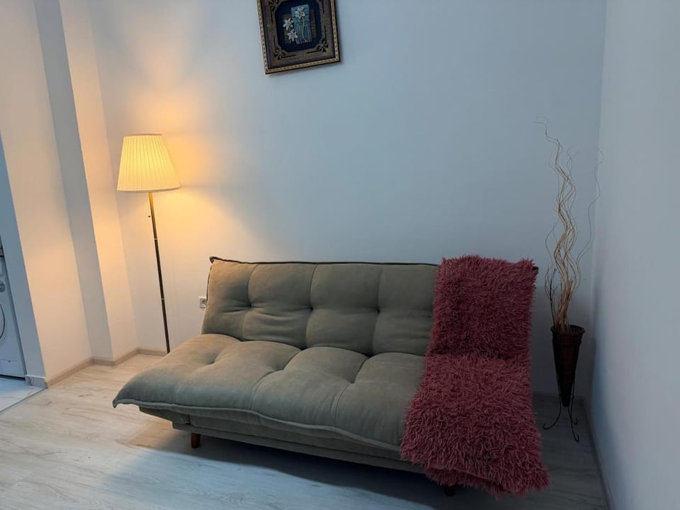Julia Militari Studio Apartment in Bucharest