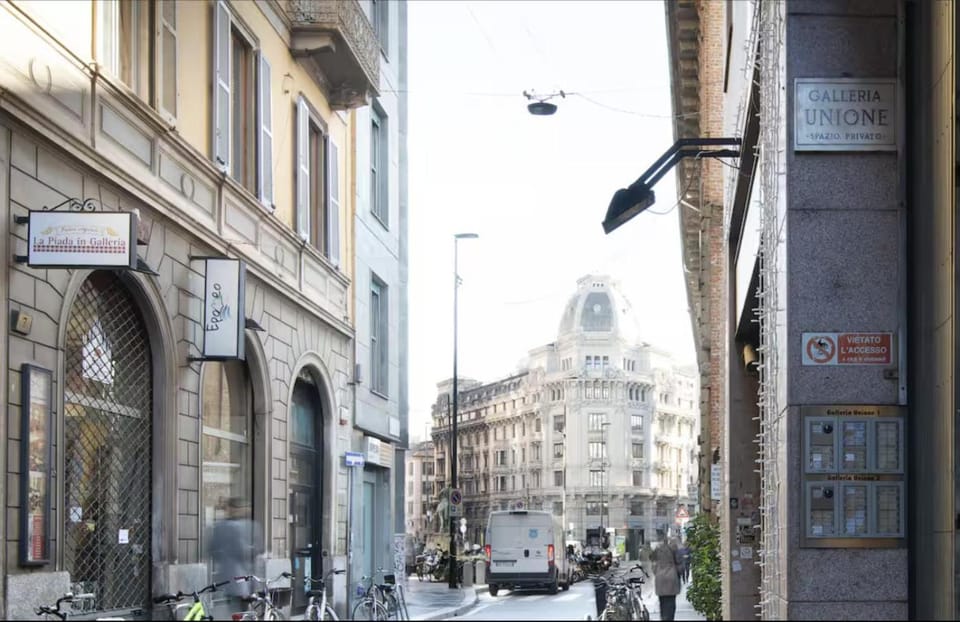 Day, Neighbourhood, City view, Location