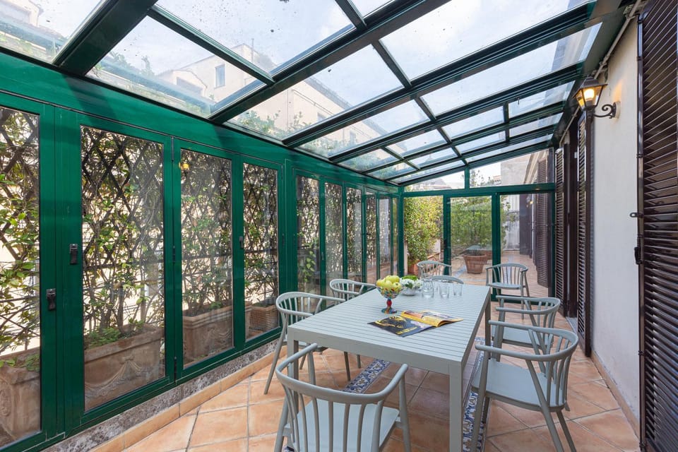 Balcony/Terrace, Dining area