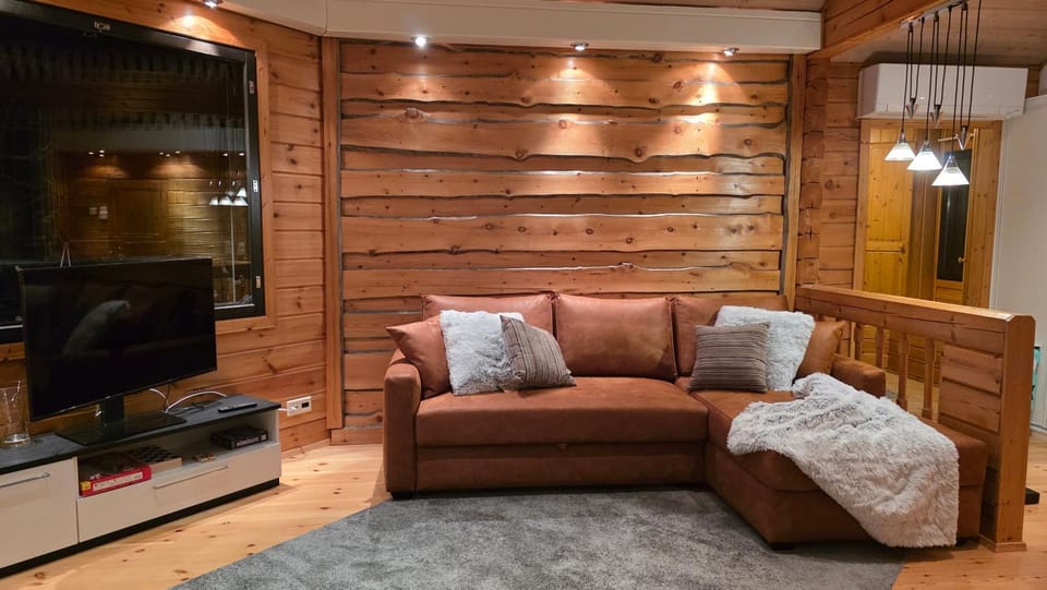 Communal lounge/ TV room, Seating area