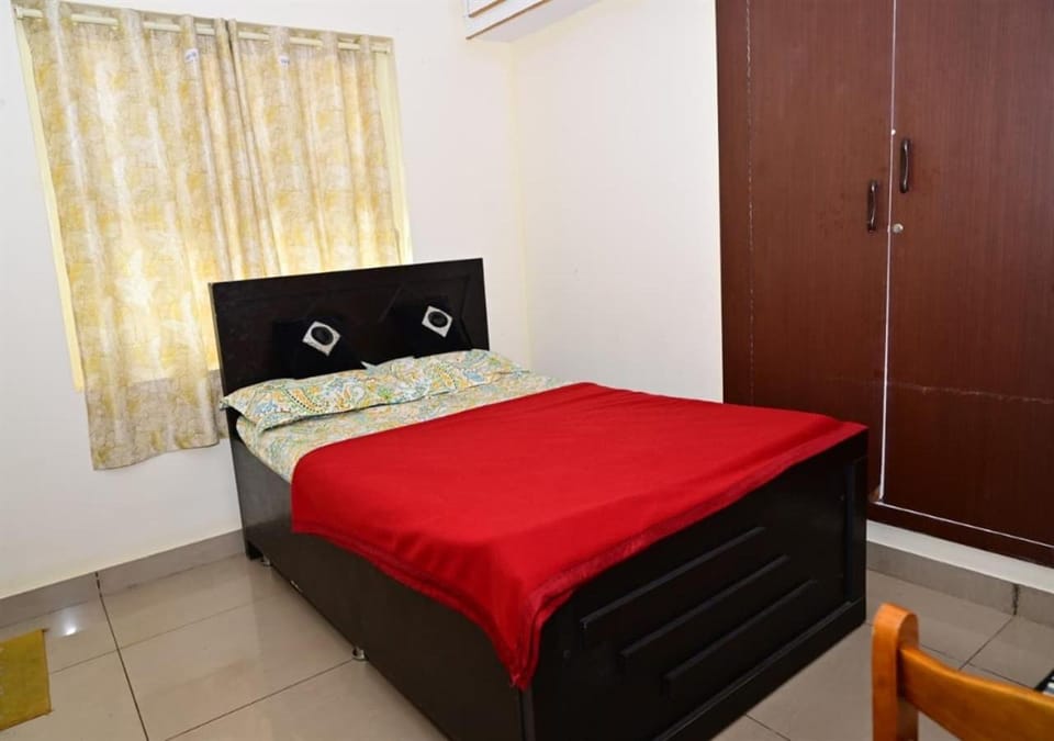 Bed, Photo of the whole room, Bedroom, wardrobe