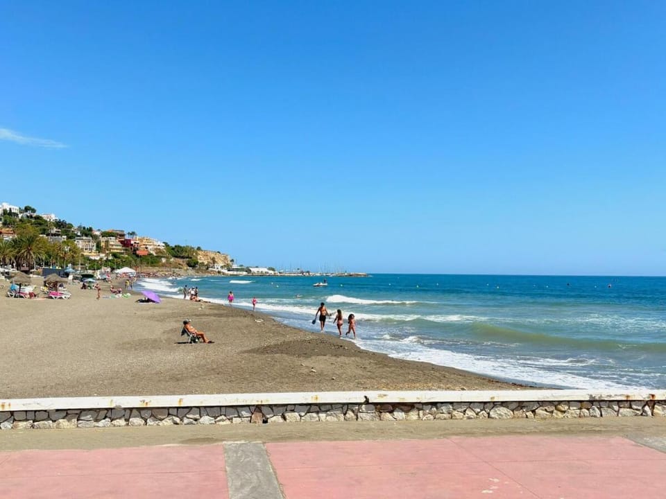 Evans Realty CL Casa mata en 2º linea de playa House in Malaga