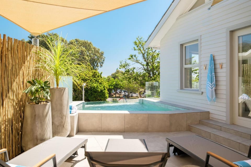 Balcony/Terrace, Garden view, Swimming pool, sunbed