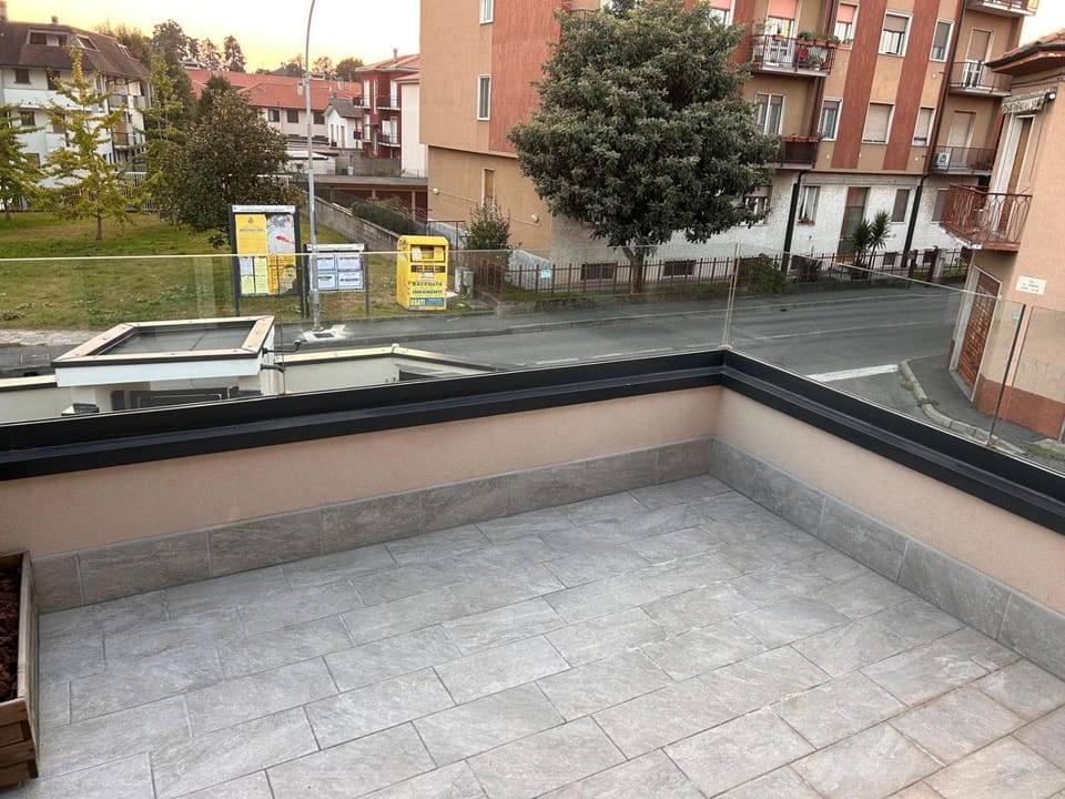 Property building, Neighbourhood, View (from property/room), Balcony/Terrace, Balcony/Terrace