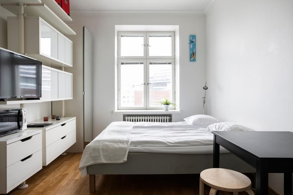 Bed, TV and multimedia, Photo of the whole room, towels